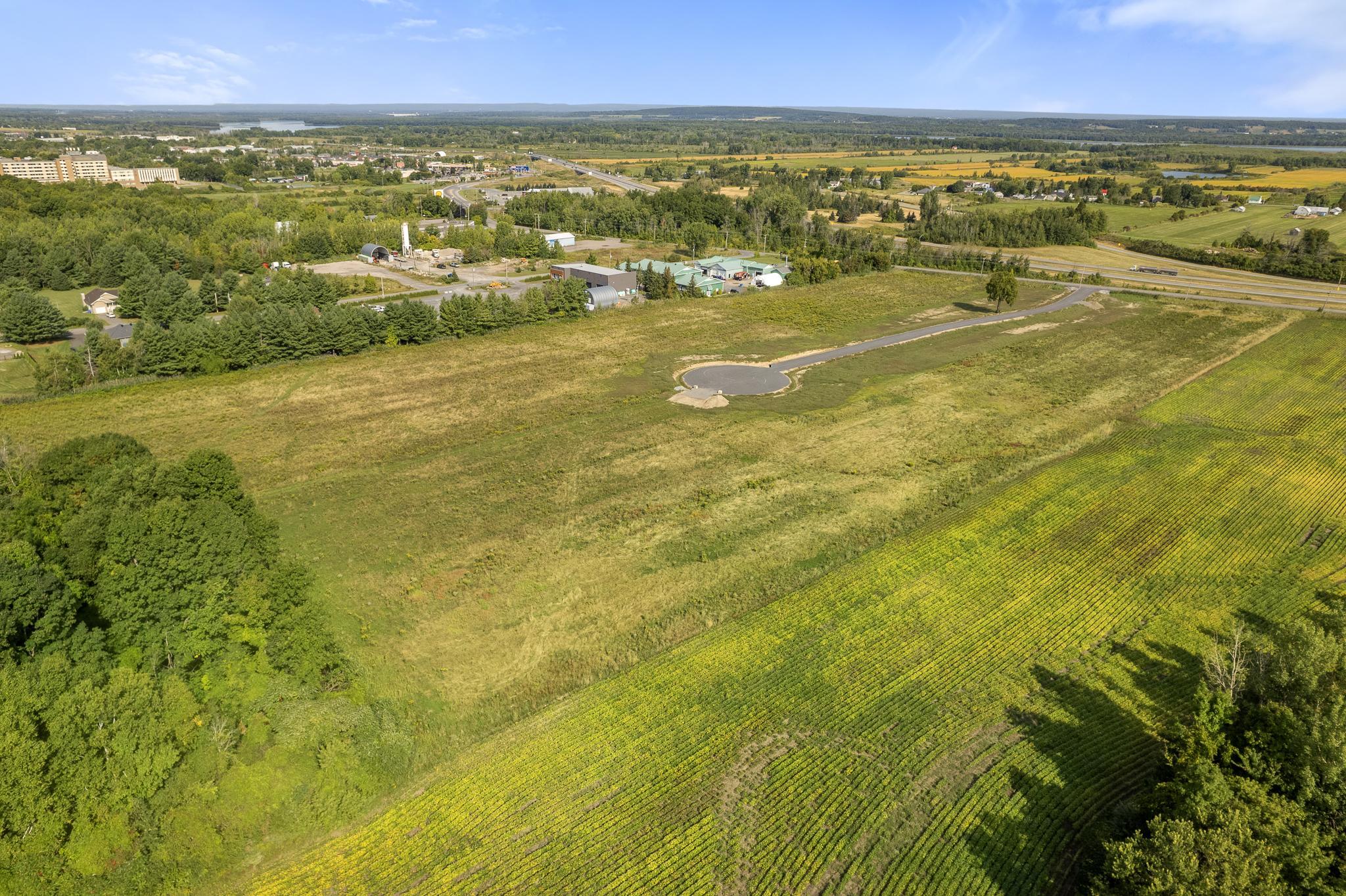 Terrain Rigaud (9 of 15).jpg